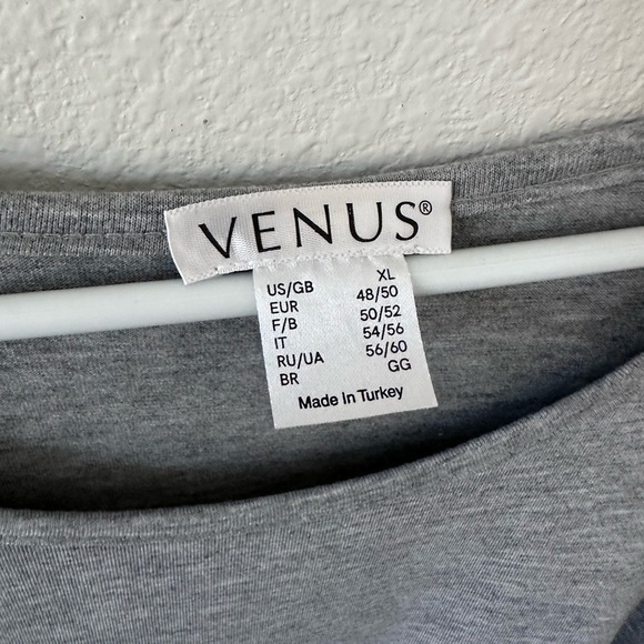 Venus Gray Women's Top with Braided Sleeves NWOT size XL - Picture 3 of 3